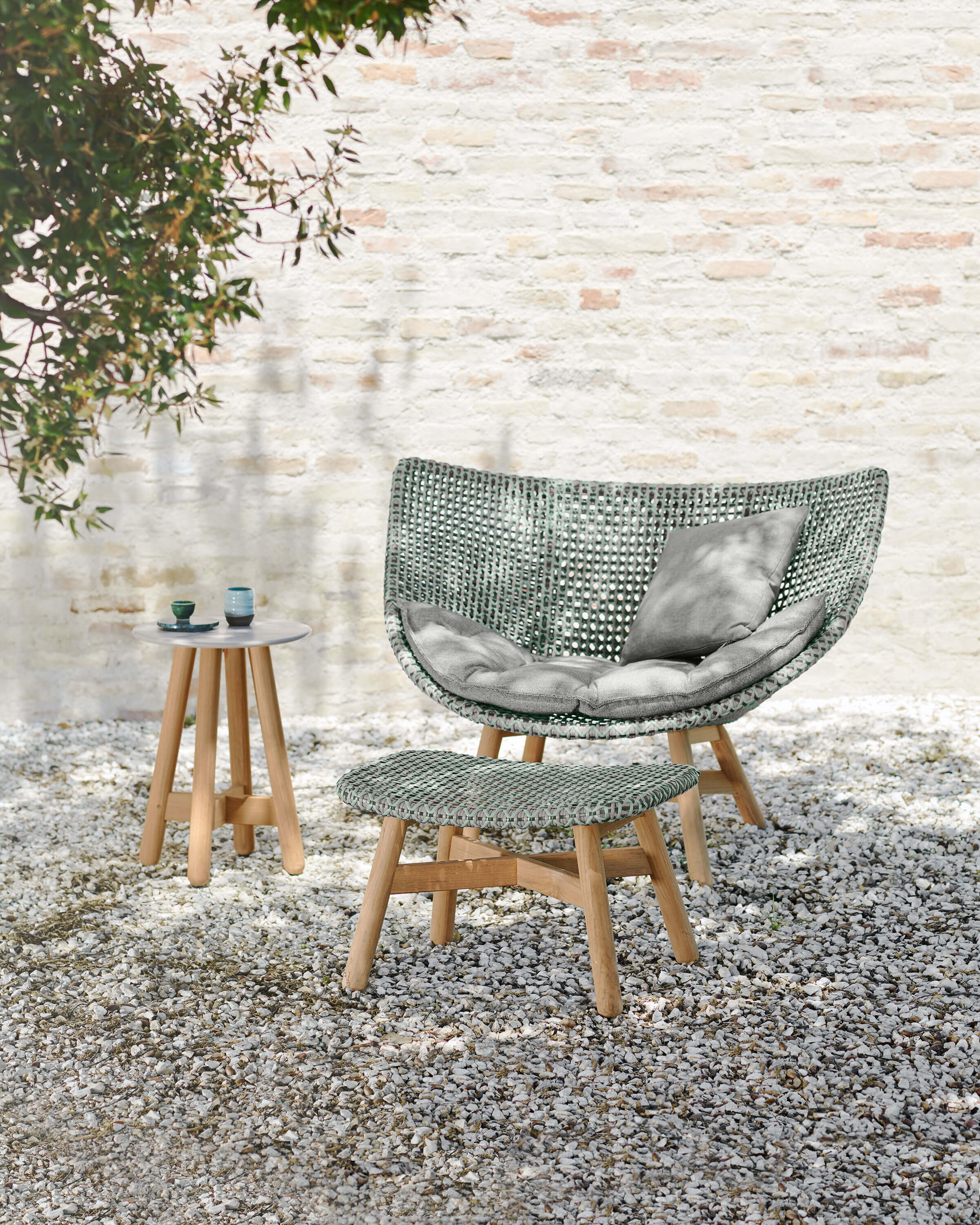 dedon_mbrace_lounge-chair_baltic dedon_mbrace_lounge-chair_baltic